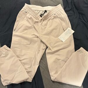 Lululemon license to train jogger *medium*